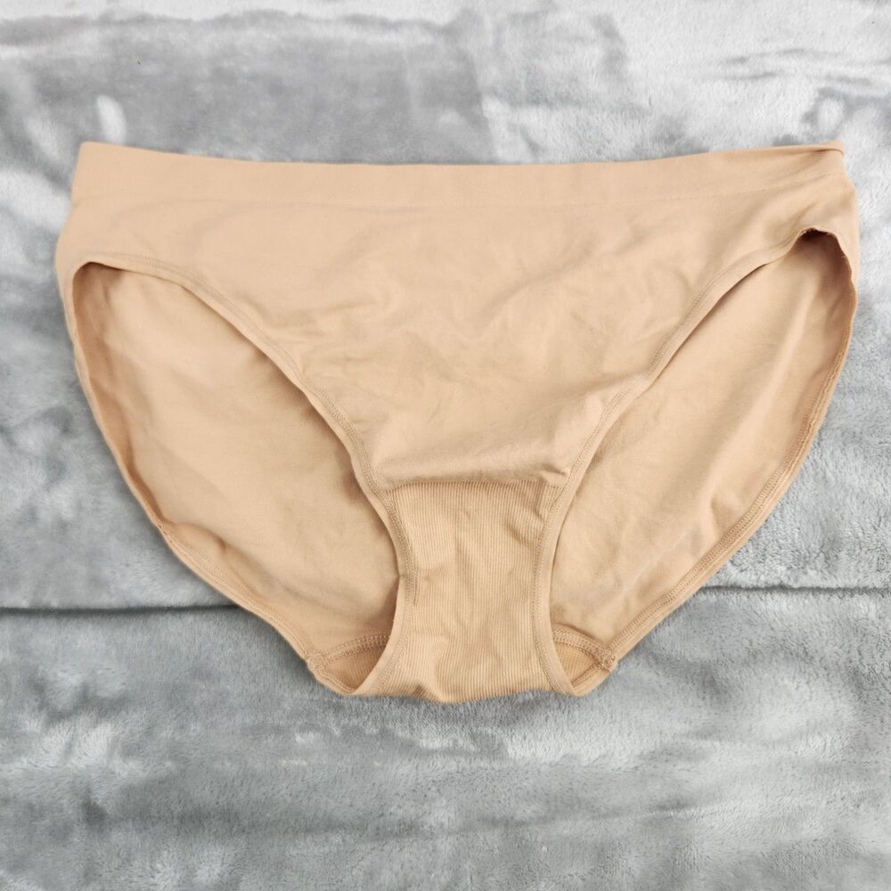 Skims Medium Clay Fits Everybody Full Brief NWOT
